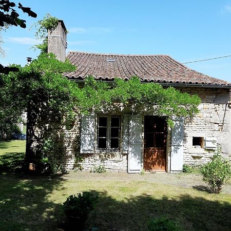 Wisteria Cottage Les Adjots Luaran gambar
